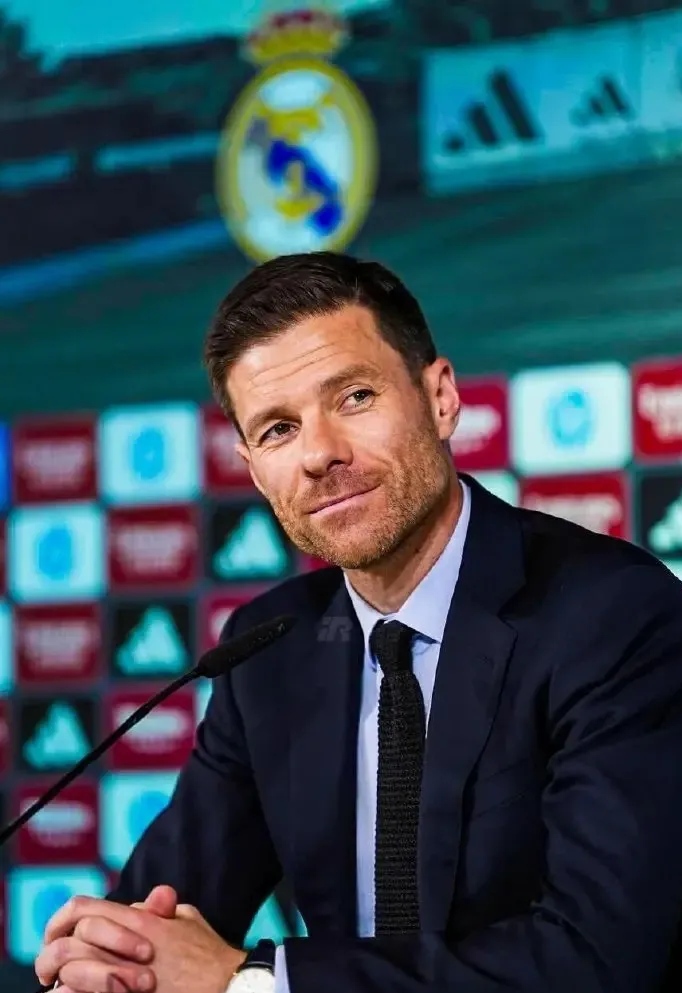 包含赛地聚焦——西甲赛前热度飙升,尤文图斯豪取连胜,目标明确,赛程密集仍需轮换的词条 包含赛地聚焦——西甲赛前热度飙升,尤文图斯豪取连胜,目标明确,赛程密集仍需轮换的词条